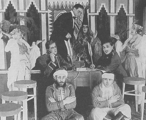 Иллюстрация к книге — Горький без грима. Тайна смерти [i_020.jpg]