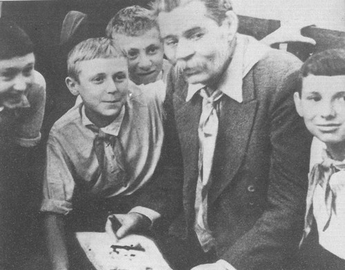 Иллюстрация к книге — Горький без грима. Тайна смерти [i_043.jpg]