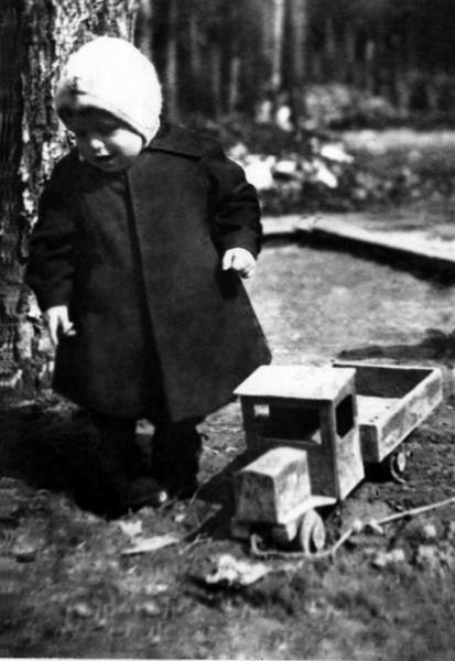 Иллюстрация к книге — Неужели это я?! Господи... [i_004.jpg]