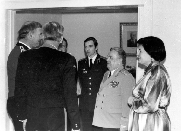 Иллюстрация к книге — Тайные операции военной разведки [i_015.jpg]