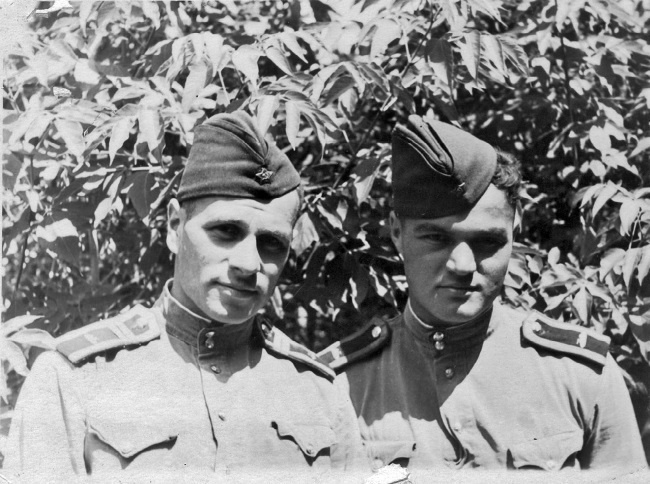 Иллюстрация к книге — Тайные операции военной разведки [i_016.jpg]