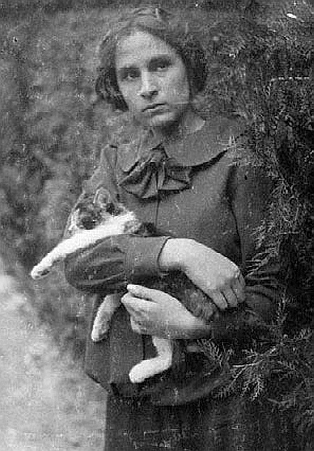 Иллюстрация к книге — Мой муж - Сальвадор Дали [i_005.jpg]