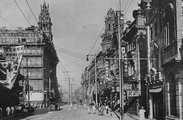 Иллюстрация к книге — Мой муж - Сальвадор Дали [i_019.jpg]