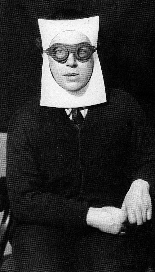 Иллюстрация к книге — Мой муж - Сальвадор Дали [i_024.jpg]