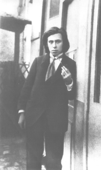 Иллюстрация к книге — Бурная жизнь Ильи Эренбурга [i_003.jpg]