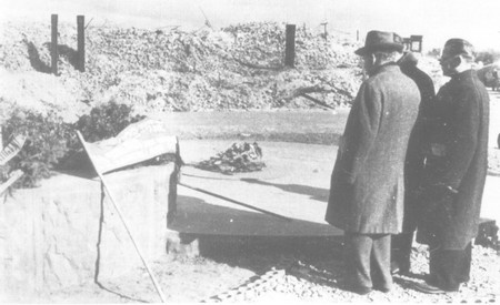 Иллюстрация к книге — Бурная жизнь Ильи Эренбурга [i_016.jpg]