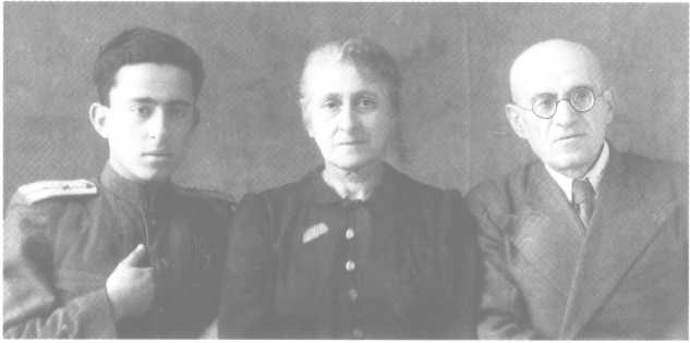 Иллюстрация к книге — Старый колодец. Книга воспоминаний [img_8.jpg]