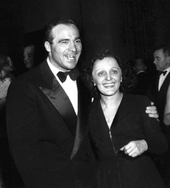 Иллюстрация к книге — Эдит Пиаф. Я ни о чем не сожалею [i_014.jpg]