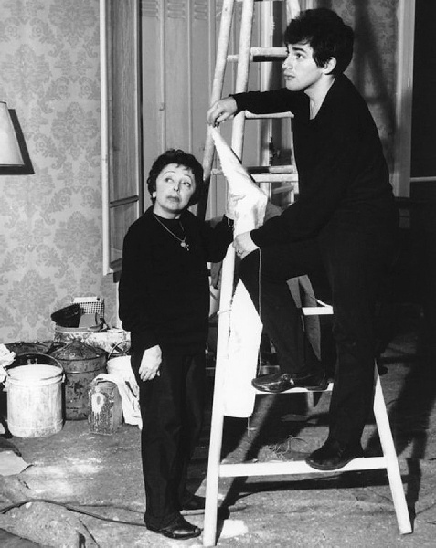 Иллюстрация к книге — Эдит Пиаф. Я ни о чем не сожалею [i_016.jpg]