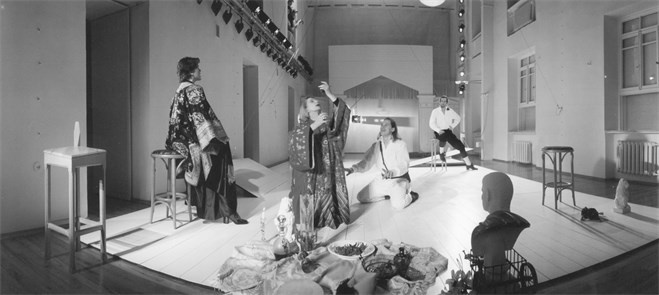 Иллюстрация к книге — Режиссеры-семидесятники. Культура и с удьба [b00001043.png.jpg]