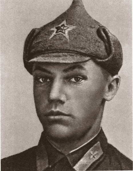 Иллюстрация к книге — Кожедуб [i_004.jpg]