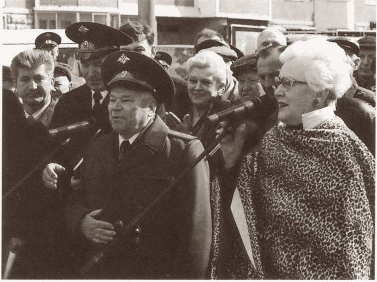 Иллюстрация к книге — Кожедуб [i_058.jpg]