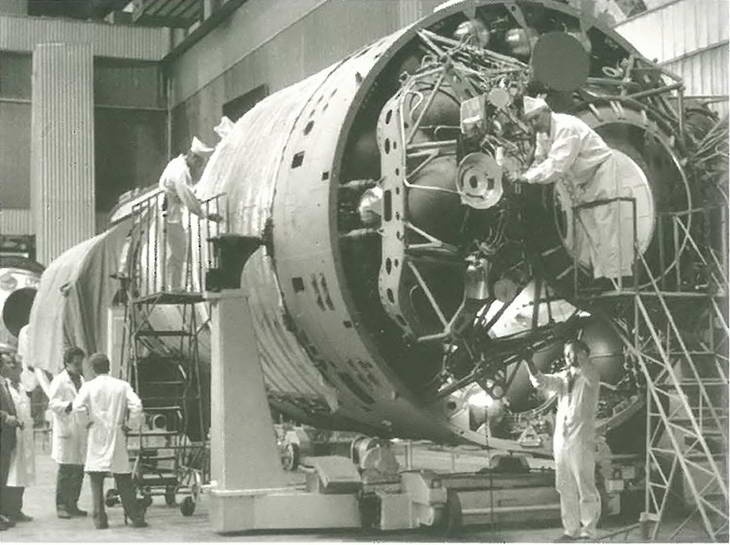 Иллюстрация к книге — Челомей [i_044.jpg]