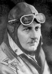 Иллюстрация к книге — Великие летчики мира. 100 историй о покорителях неба [_016kobh.jpg]