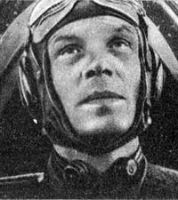 Иллюстрация к книге — Великие летчики мира. 100 историй о покорителях неба [_052anoh.jpg]