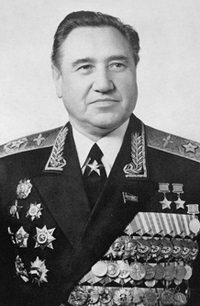 Иллюстрация к книге — Великие летчики мира. 100 историй о покорителях неба [_102kold.jpg]