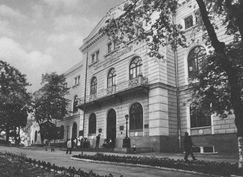 Иллюстрация к книге — Вадим Негатуров [i_006.jpg]