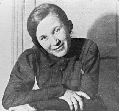 Иллюстрация к книге — Единственные дни [i_002.jpg]