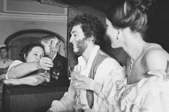 Иллюстрация к книге — Единственные дни [i_048.jpg]