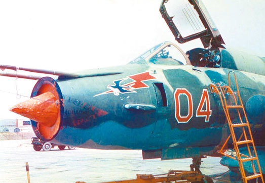 Иллюстрация к книге — Камуфляж и бортовые эмблемы авиатехники советских ВВС в афганской кампании [i_005.jpg]