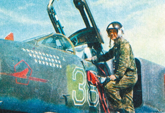 Иллюстрация к книге — Камуфляж и бортовые эмблемы авиатехники советских ВВС в афганской кампании [i_020.jpg]