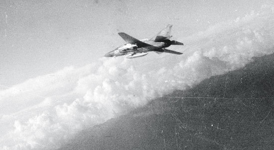 Иллюстрация к книге — Камуфляж и бортовые эмблемы авиатехники советских ВВС в афганской кампании [i_076.jpg]