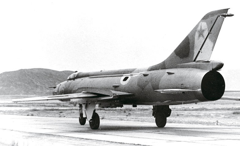 Иллюстрация к книге — Камуфляж и бортовые эмблемы авиатехники советских ВВС в афганской кампании [i_107.jpg]