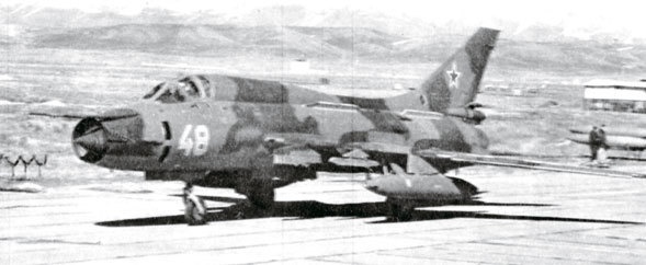 Иллюстрация к книге — Камуфляж и бортовые эмблемы авиатехники советских ВВС в афганской кампании [i_116.jpg]