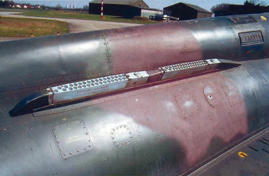 Иллюстрация к книге — Камуфляж и бортовые эмблемы авиатехники советских ВВС в афганской кампании [i_121.jpg]