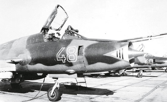 Иллюстрация к книге — Камуфляж и бортовые эмблемы авиатехники советских ВВС в афганской кампании [i_128.jpg]