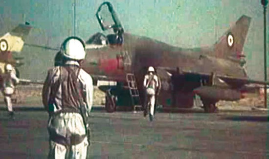 Иллюстрация к книге — Камуфляж и бортовые эмблемы авиатехники советских ВВС в афганской кампании [i_150.jpg]