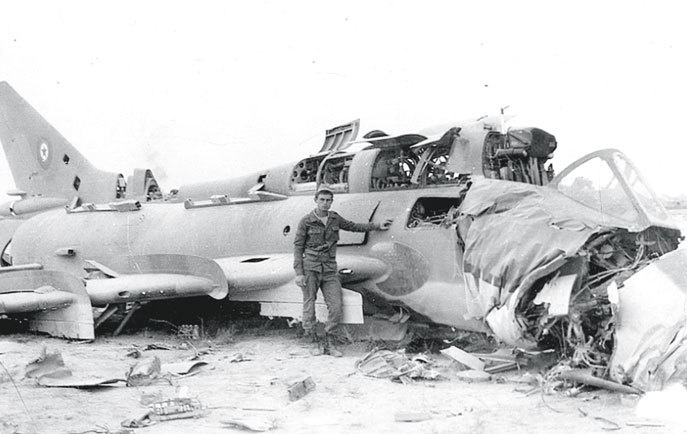 Иллюстрация к книге — Камуфляж и бортовые эмблемы авиатехники советских ВВС в афганской кампании [i_153.jpg]