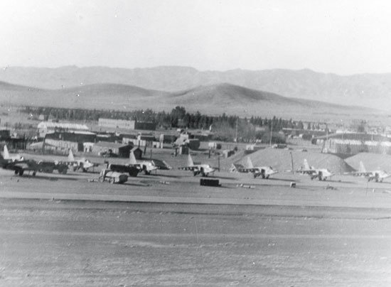 Иллюстрация к книге — Камуфляж и бортовые эмблемы авиатехники советских ВВС в афганской кампании [i_209.jpg]