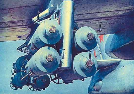 Иллюстрация к книге — Камуфляж и бортовые эмблемы авиатехники советских ВВС в афганской кампании [i_236.jpg]