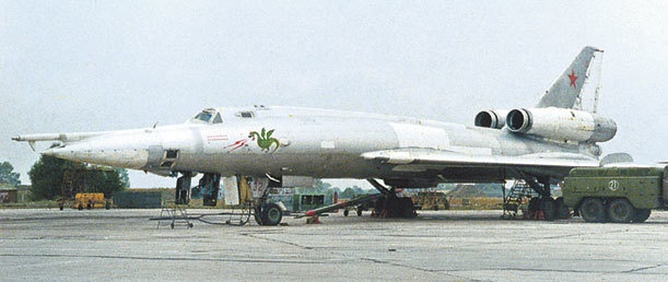 Иллюстрация к книге — Камуфляж и бортовые эмблемы авиатехники советских ВВС в афганской кампании [i_257.jpg]