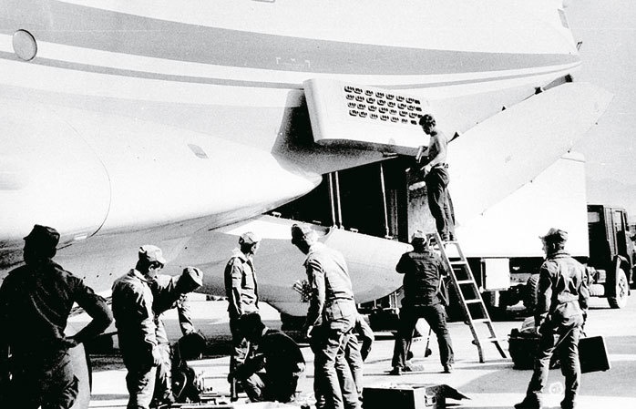 Иллюстрация к книге — Камуфляж и бортовые эмблемы авиатехники советских ВВС в афганской кампании [i_278.jpg]