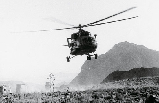 Иллюстрация к книге — Камуфляж и бортовые эмблемы авиатехники советских ВВС в афганской кампании [i_327.jpg]