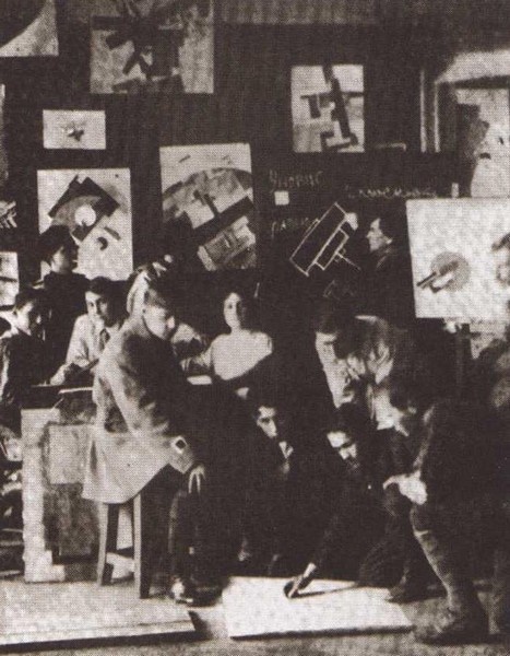 Иллюстрация к книге — Малевич [i_037.jpg]