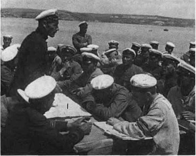 Иллюстрация к книге — Адмирал Кузнецов [i_010.jpg]