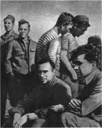 Иллюстрация к книге — Адмирал Кузнецов [i_036.jpg]