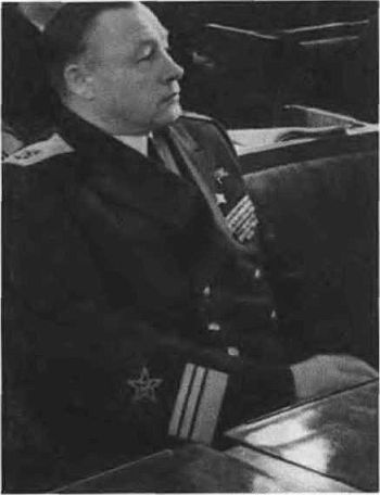 Иллюстрация к книге — Адмирал Кузнецов [i_041.jpg]