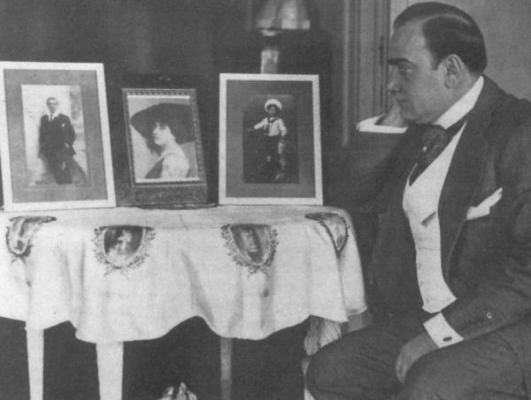 Иллюстрация к книге — Карузо [i_042.jpg]