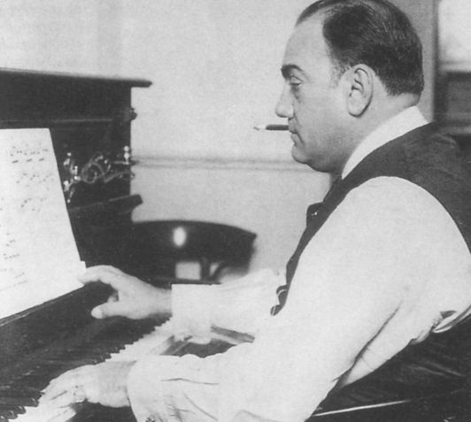 Иллюстрация к книге — Карузо [i_045.jpg]