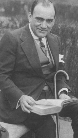 Иллюстрация к книге — Карузо [i_055.jpg]