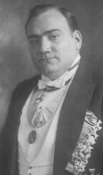 Иллюстрация к книге — Карузо [i_059.jpg]