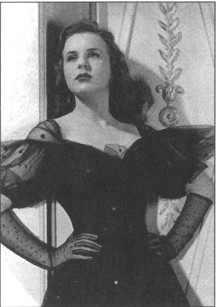 Иллюстрация к книге — Американский доброволец в Красной Армии. На Т-34 от Курской дуги до Рейсхтага. Воспоминания офицера-разведчика. 1943–1945 [i_012.jpg]