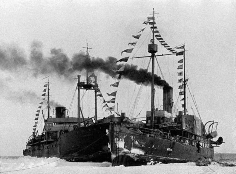 Иллюстрация к книге — Папанинская четверка: взлеты и падения [i_007.jpg]