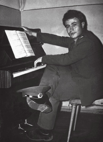 Иллюстрация к книге — Явка с повинной. Байки от Вовчика [i_012.jpg]