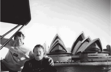 Иллюстрация к книге — Явка с повинной. Байки от Вовчика [i_025.jpg]