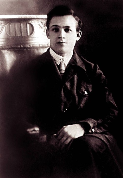 Иллюстрация к книге — Сергей Лемешев. Лучший тенор Большого [i_071.jpg]